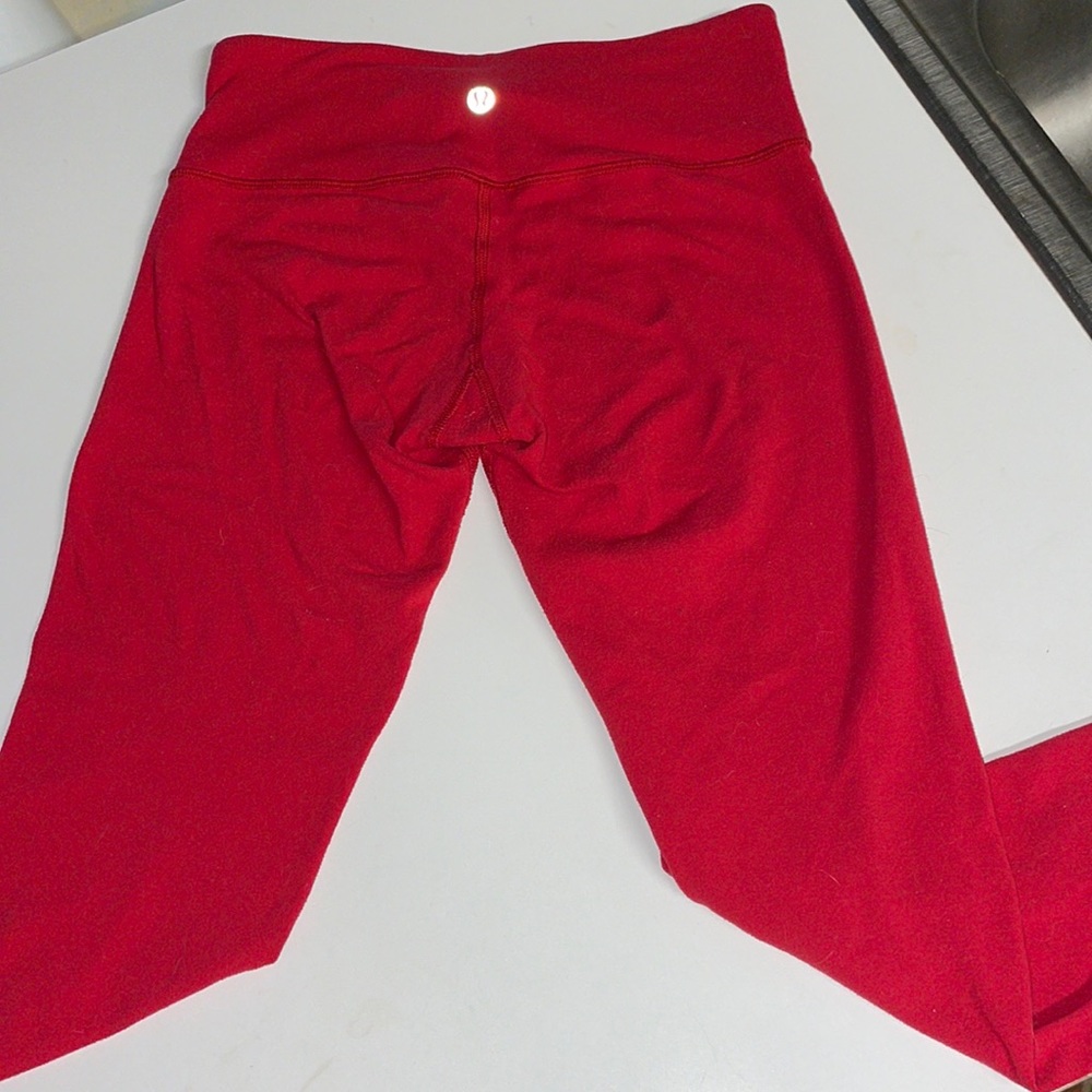 Excellent condition lulu lemon stretchy and super comfy red leggings!